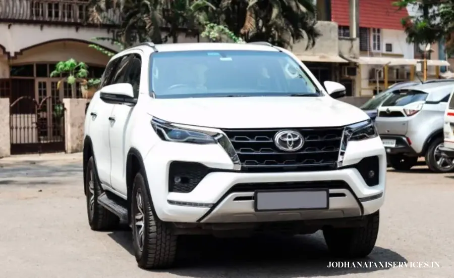 Affordable taxi service in Jodhpur for sightseeing tours