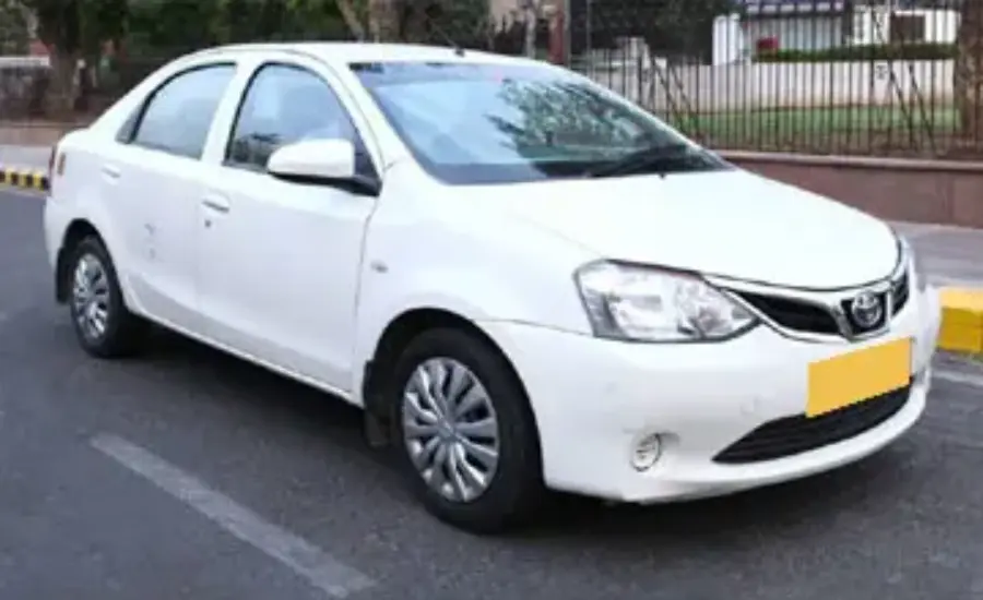 Comfortable car rental in Jodhpur with professional driver