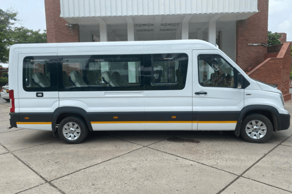 Urbania Tempo Traveller in Jodhpur
